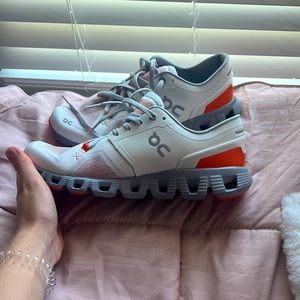 Women’s 8 Cloud X On clouds